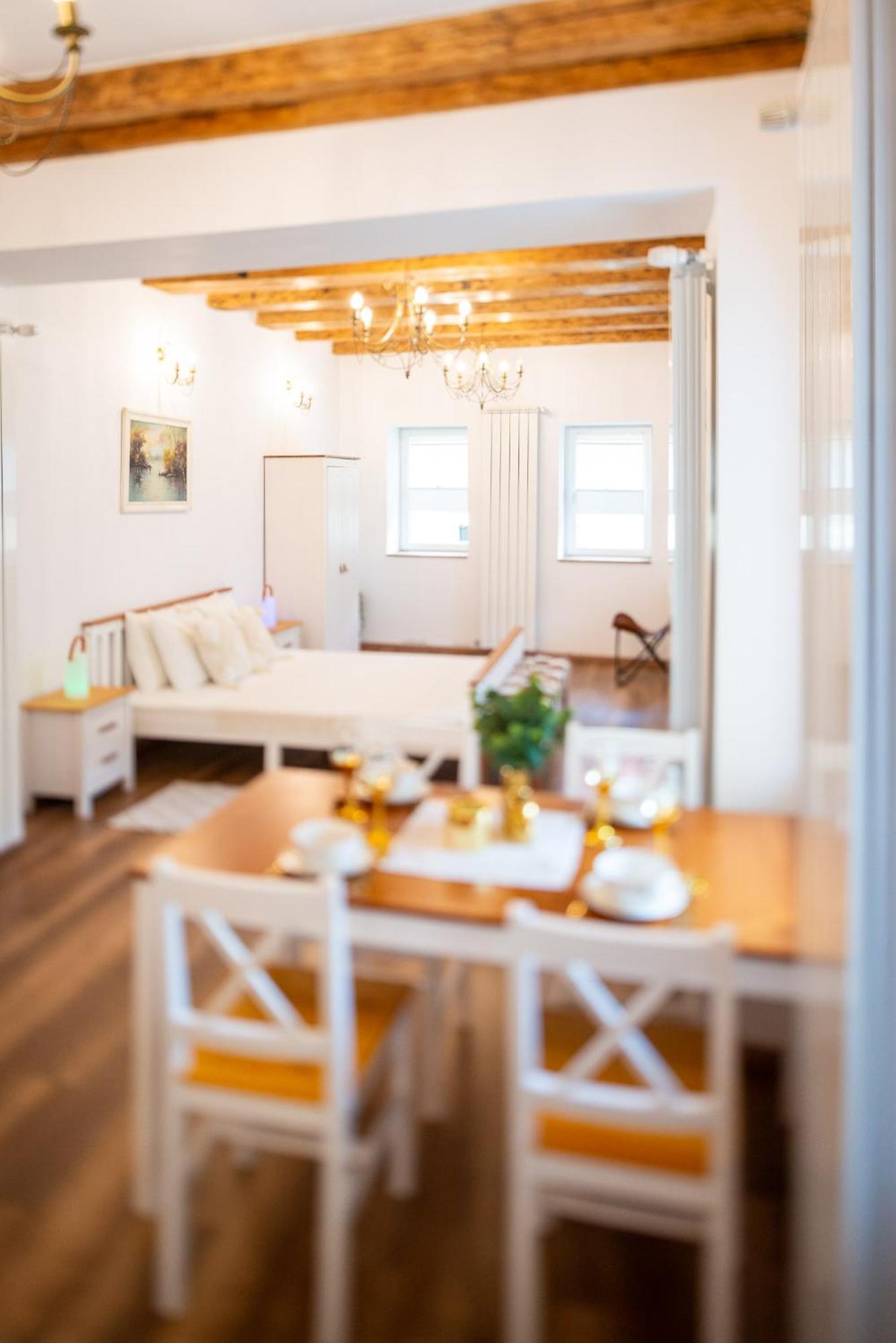 Hotel Fernweh Haus Braşov Habitación foto