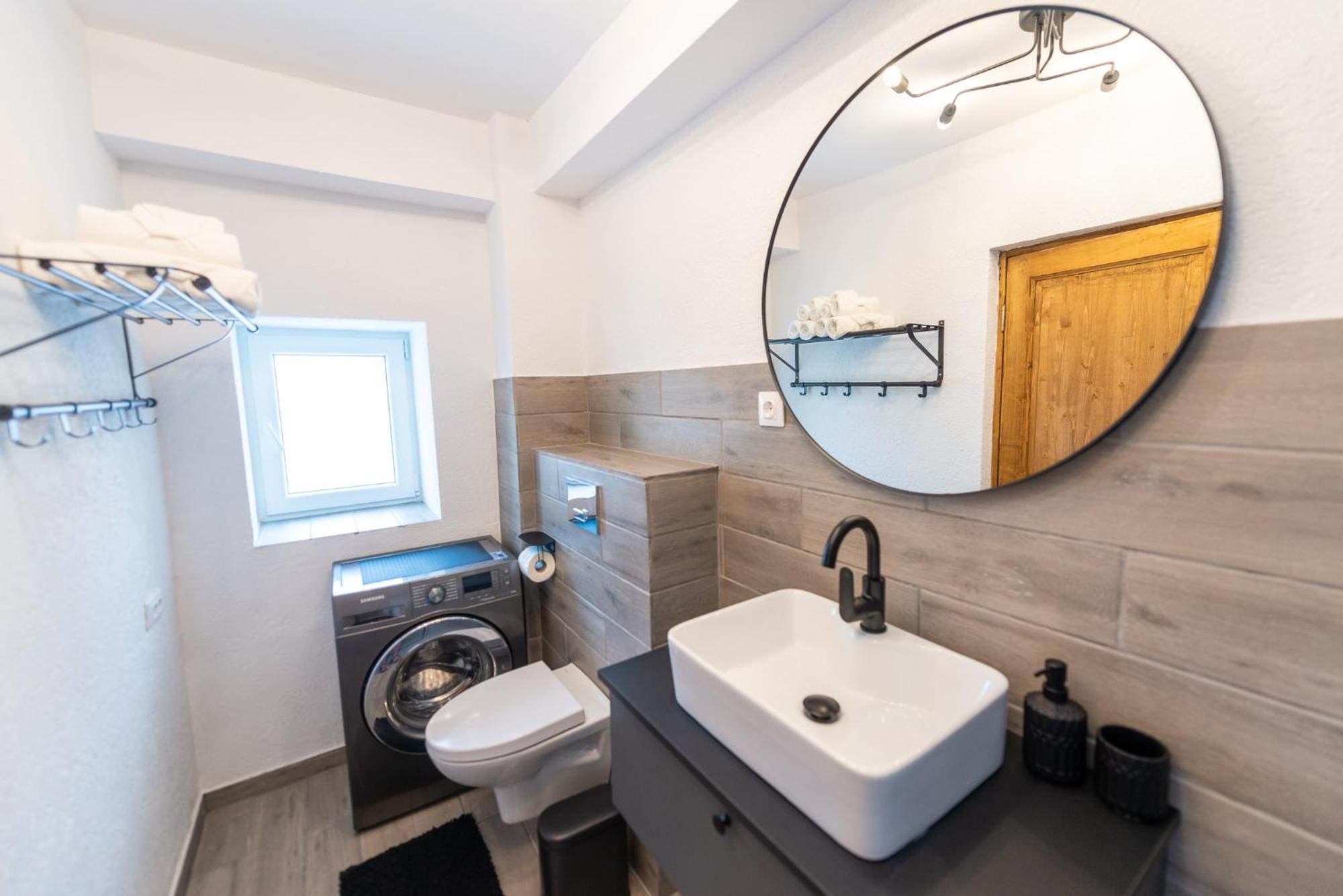 Hotel Fernweh Haus Braşov Habitación foto
